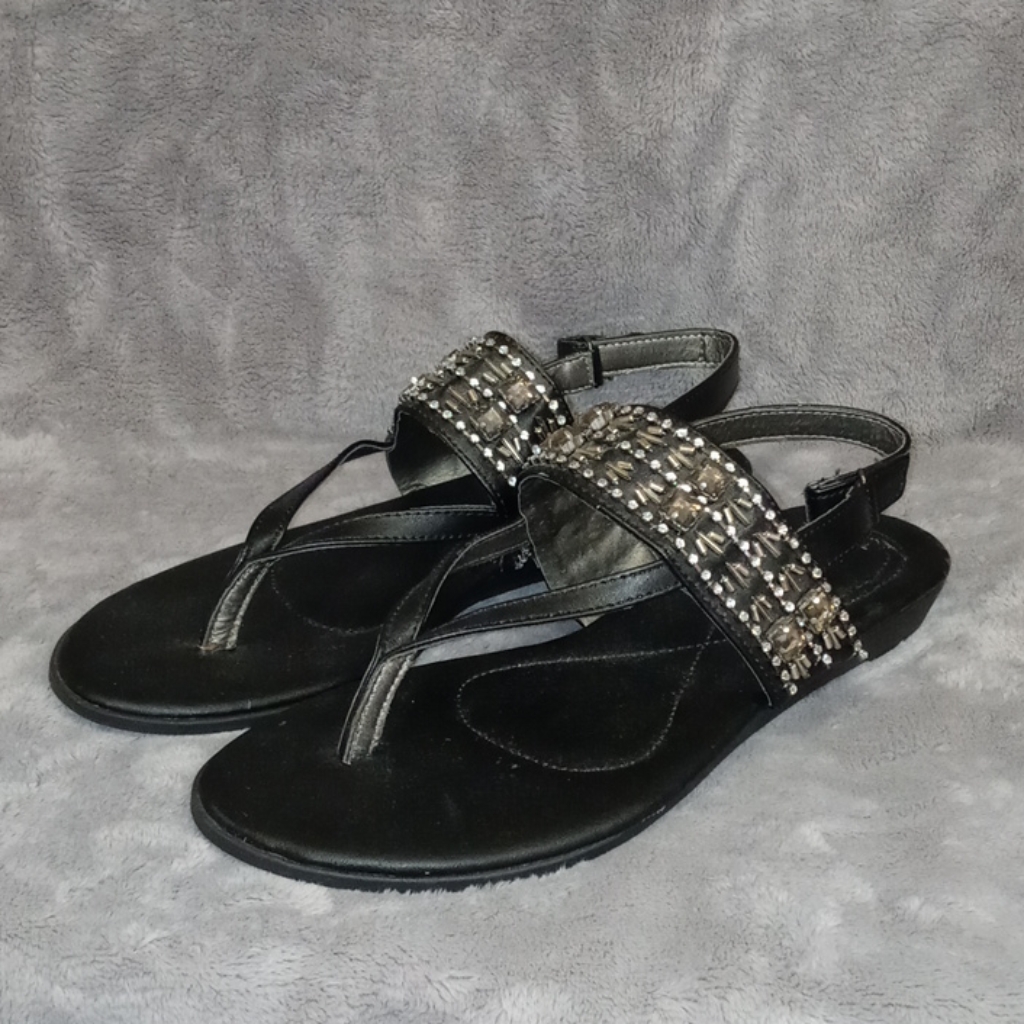 0709 Cloudwalkers Pacific Sandals By Avenue 0709 Cloudwalkers Pacific Sandals By Avenue